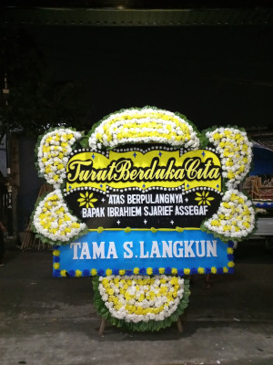 Papan Bunga Duka di Jampangtengah